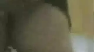 كثير من القضيب: عاهرة مرهقة تتوسل لأخذ استراحة