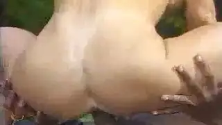 نجم إباحي عربي يأخذ عدة أعضاء ذكورية