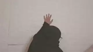 فيلم إباحي لفتاة منقبة ميا مع شهوة القدمين