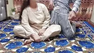 عاهرة باكستانية تتلقى تدميرًا شرجيًا من رئيسها العربي