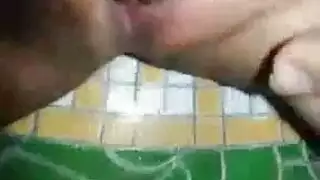 مترجم بنات بالحمام