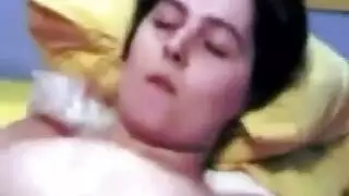 فتاة عربية في فيديو إباحي منفرد: تدليك مهبل عنيف وذروة صارخة