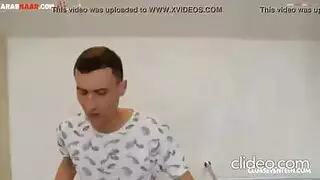 ينيك زوجت ابوه فى حمام السباحه